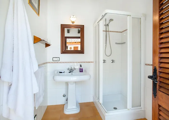 Owl Mateu - 5 Min Walk To The Old Town Villa *